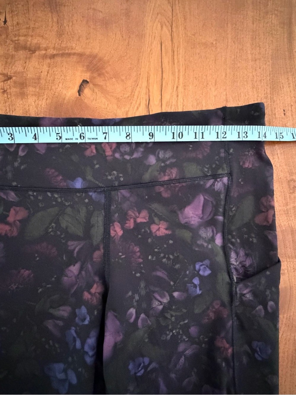 Lululemon Floral Cropped Leggings - Picture 4 of 6